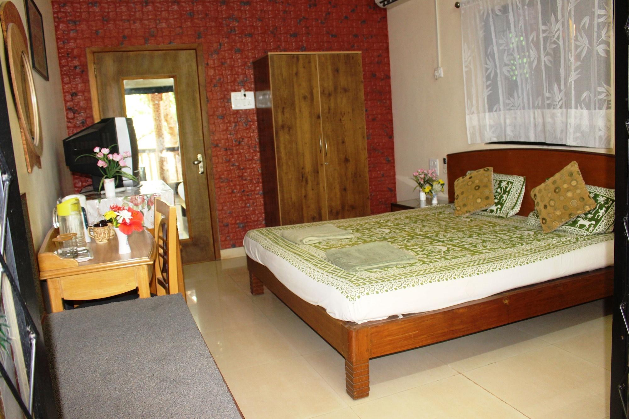 Mama Mids Home Morjim Kültér fotó