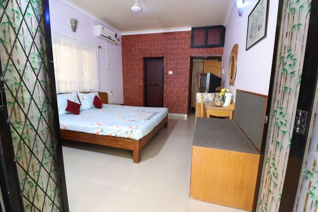 Mama Mids Home Morjim Kültér fotó